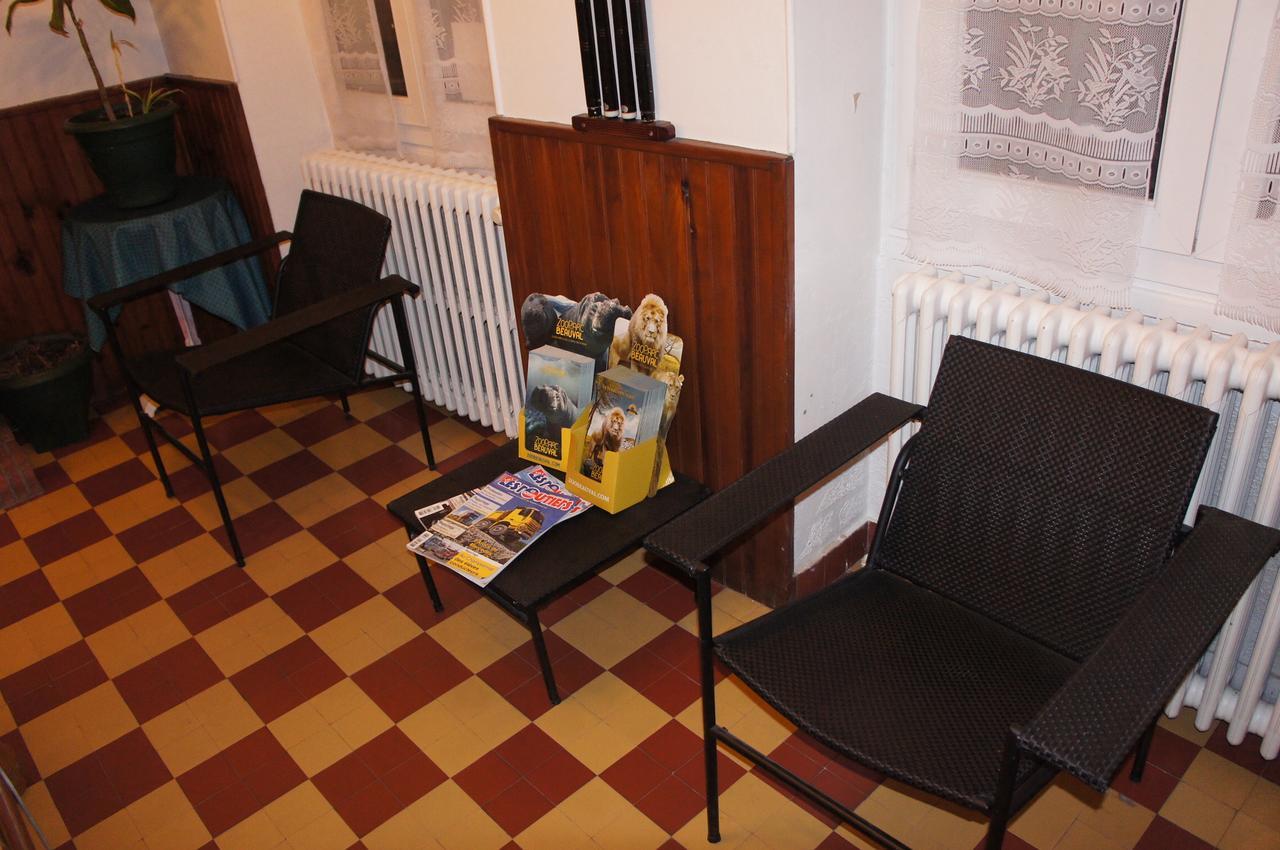 Hotel De La Place Germigny-des-Prés Esterno foto